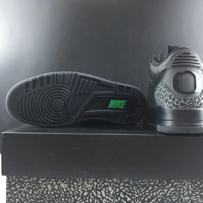 Kicked Out Shoe Store 3 AJ3-902027 Retro Air Duck Oregon Jordan 0812
